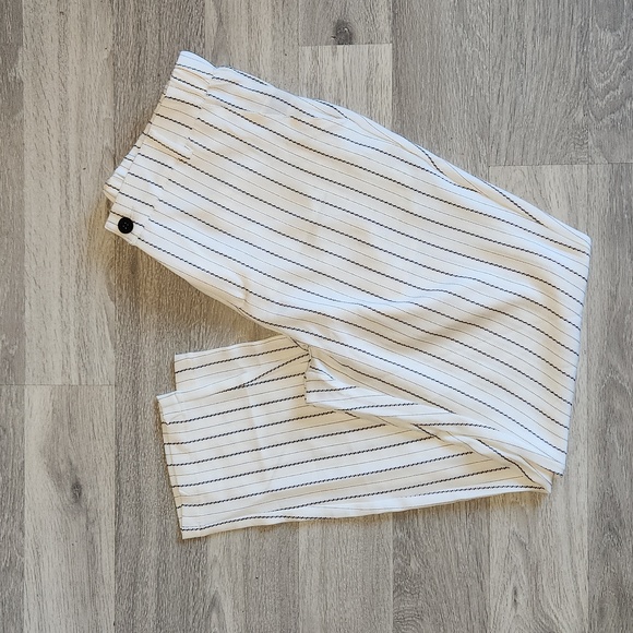 Men's pin stripe pants white size small - Picture 5 of 5